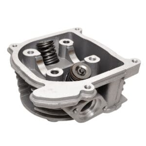 Sylinterikansi venttiileillä 47mm sylinterille GY6 4-tahti skootterit